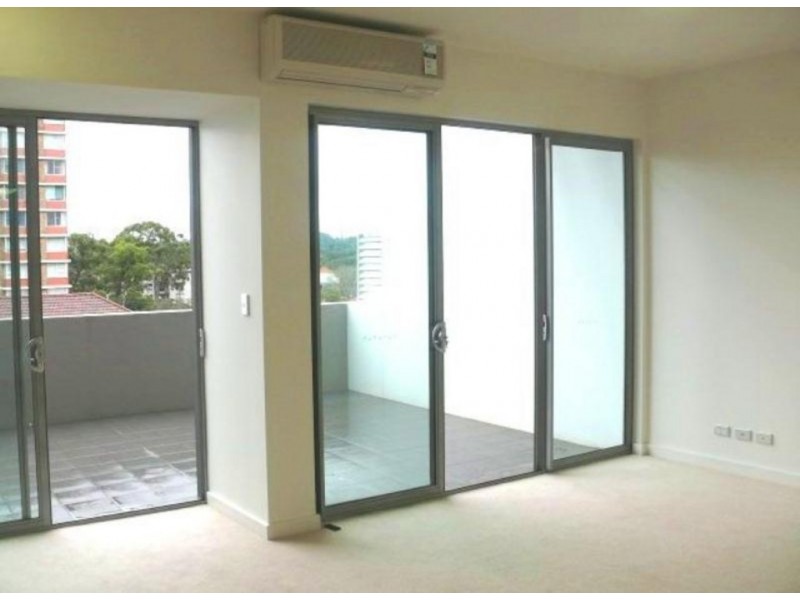 76 Anzac Parade, Kensington NSW 2033