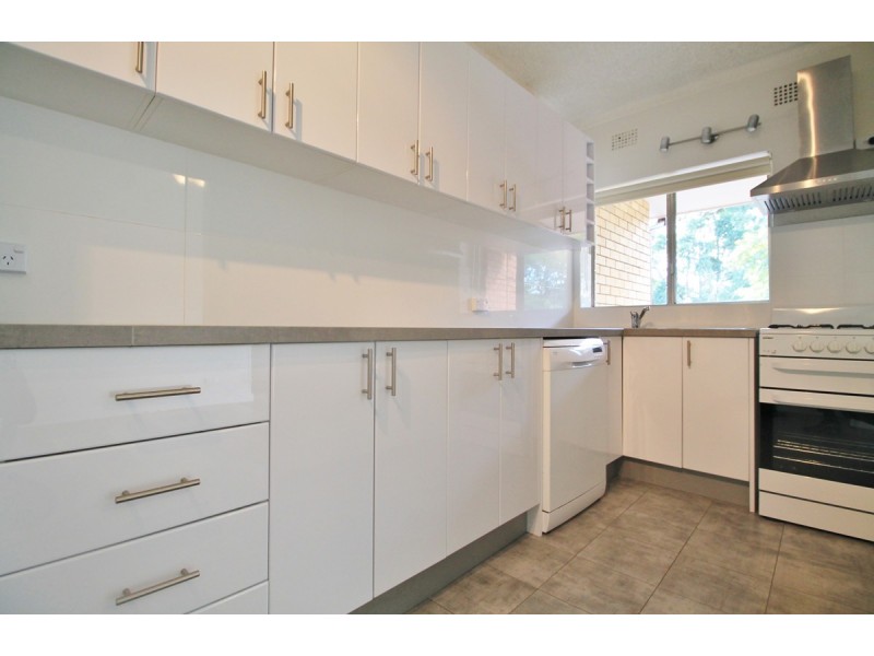 11/12 Barber Avenue, Eastlakes NSW 2018