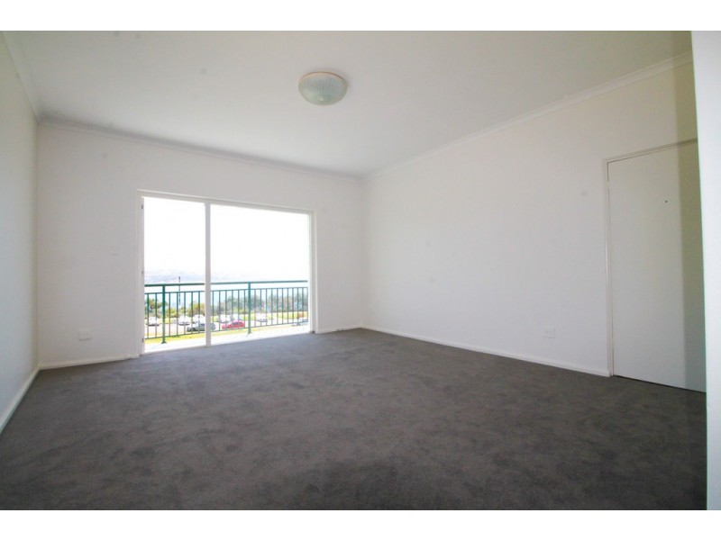 4/2A Wolseley Road, Coogee NSW 2034