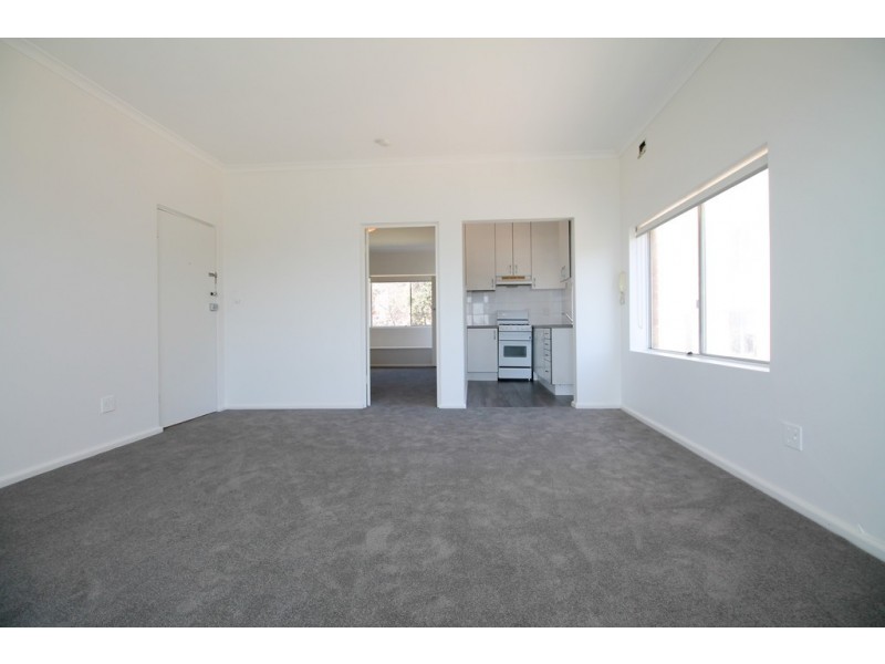 4/2A Wolseley Road, Coogee NSW 2034