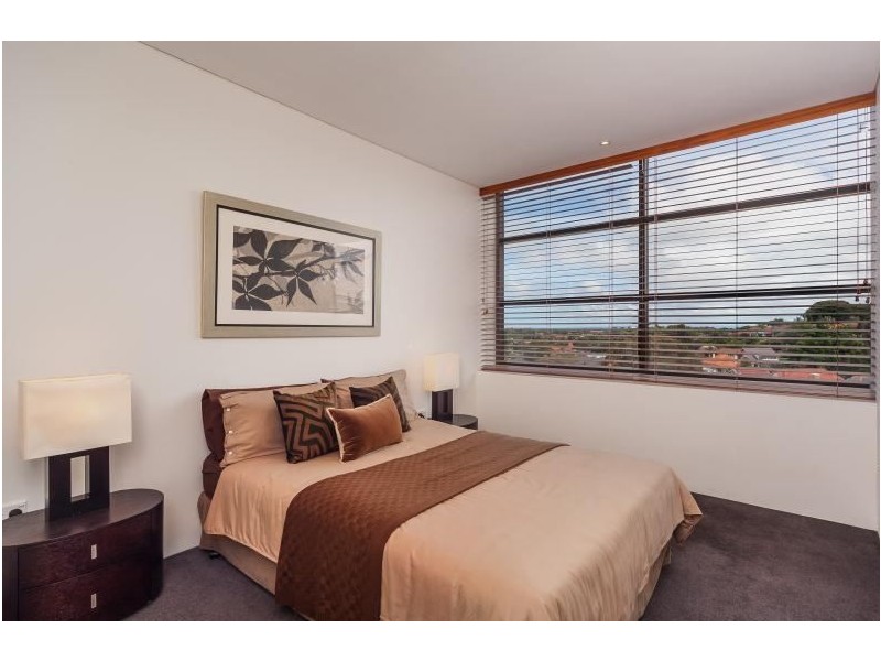 702A/240 – 264 Anzac Parade, Kensington NSW 2033