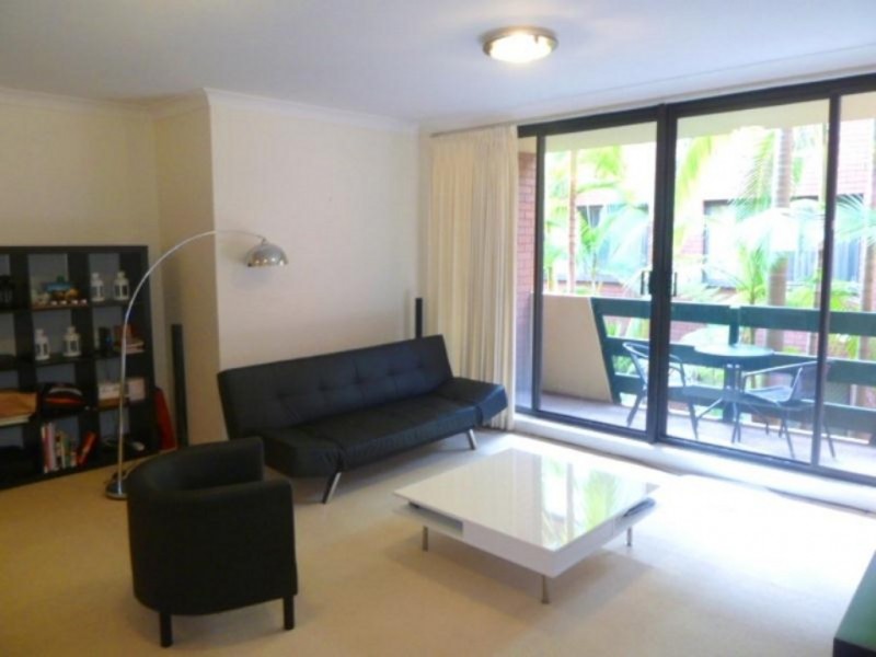 127 Cook Road, Centennial Park NSW 2021