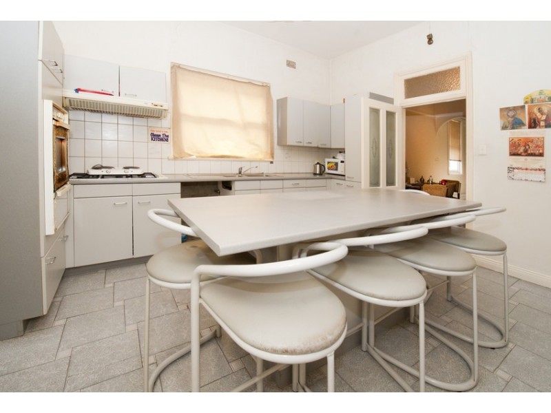 110 Todman Avenue, Kensington NSW 2033