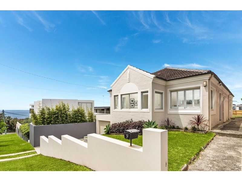 39 Edgecliffe Ave, South Coogee NSW 2034