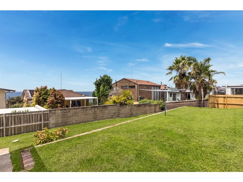 39 Edgecliffe Ave, South Coogee NSW 2034