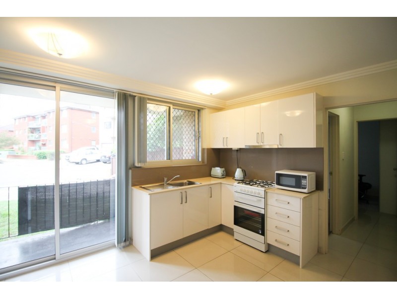 2/30 Brittain Crescent, Hillsdale NSW 2036