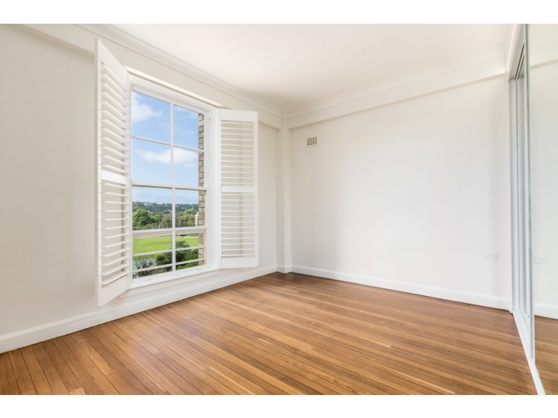 25/22 Roslyn Gardens, Elizabeth Bay NSW 2011