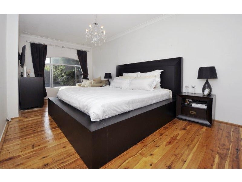 15 Flora Street, Mascot NSW 2020