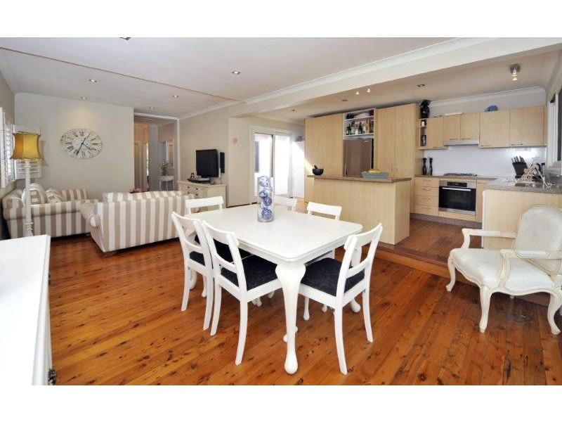 15 Flora Street, Mascot NSW 2020