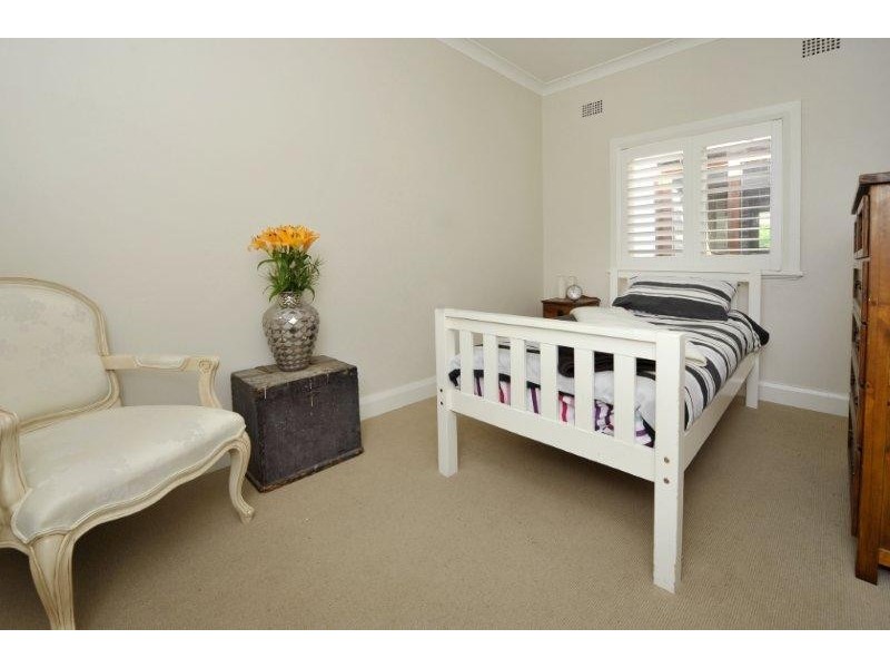 15 Flora Street, Mascot NSW 2020