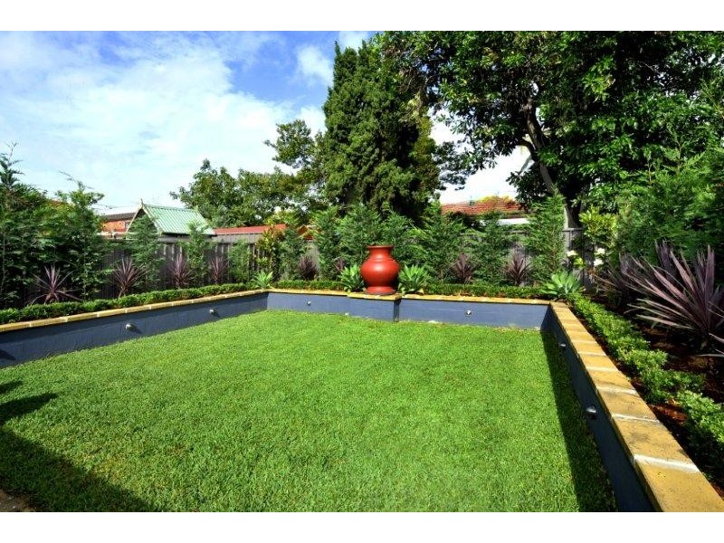 15 Flora Street, Mascot NSW 2020