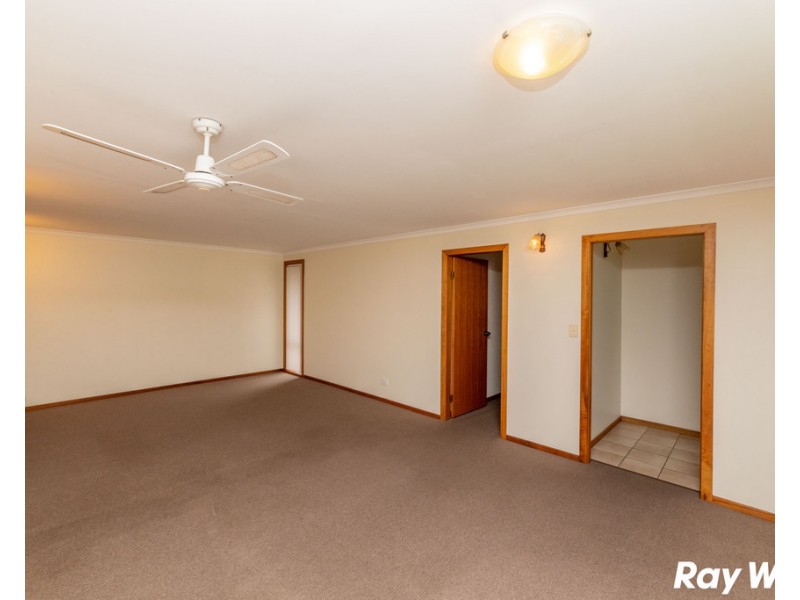 2/32 Hind Avenue, Forster NSW 2428