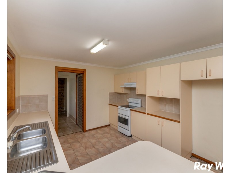 2/32 Hind Avenue, Forster NSW 2428