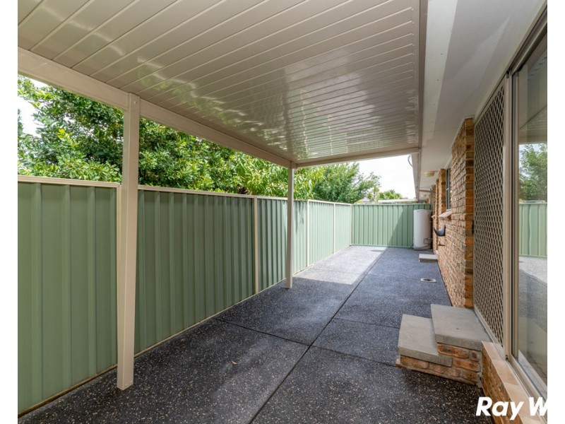 2/32 Hind Avenue, Forster NSW 2428