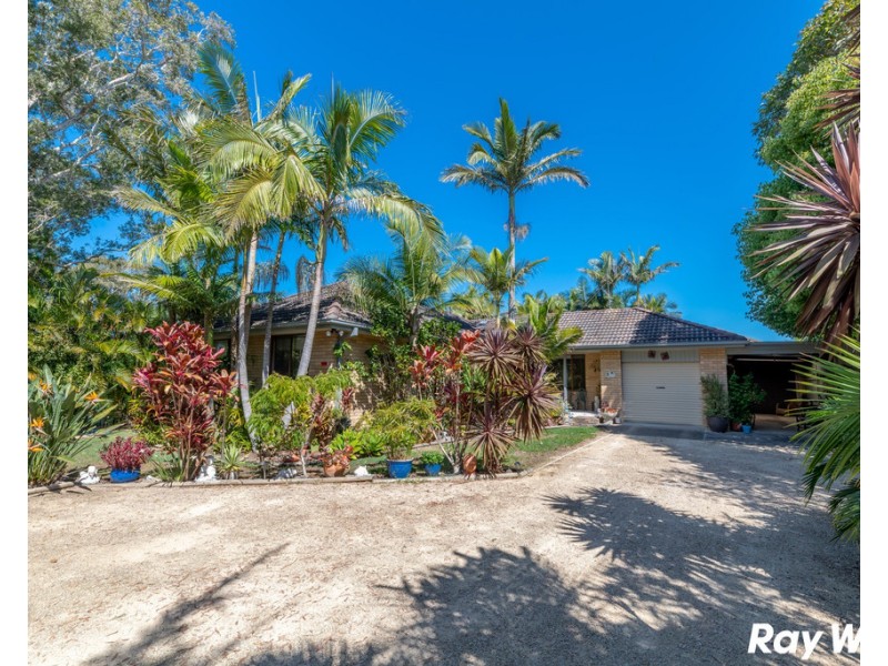 209 The Lakes Way, Forster NSW 2428