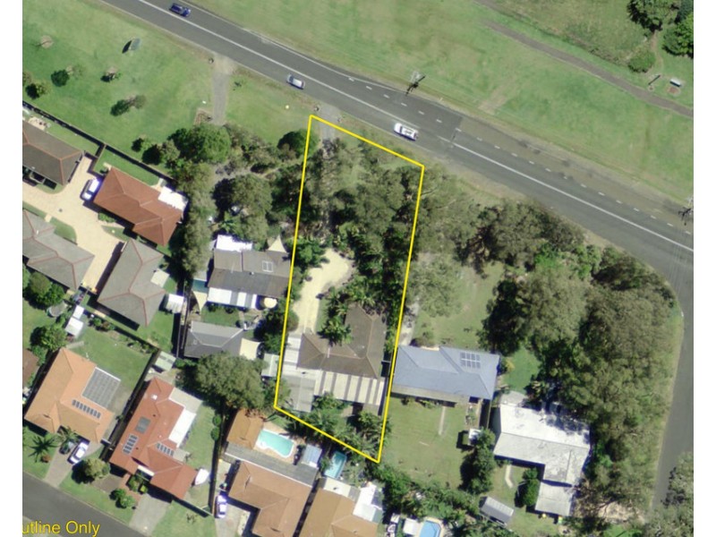 209 The Lakes Way, Forster NSW 2428