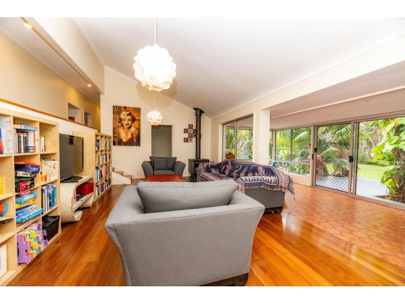 213 The Lakes Way, Forster NSW 2428