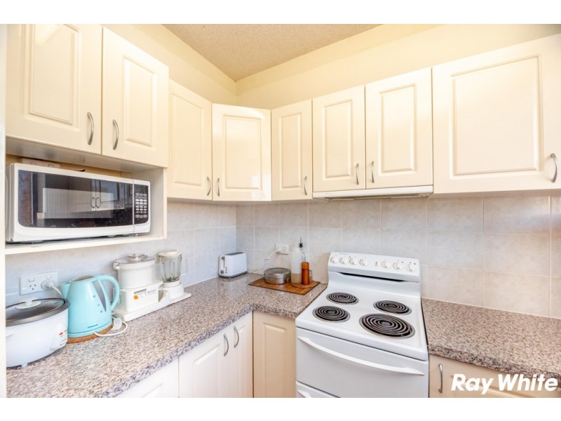 2/12-14 Beach Street, Forster NSW 2428