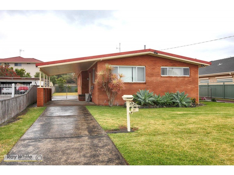 11 Maneela Street, Forster NSW 2428