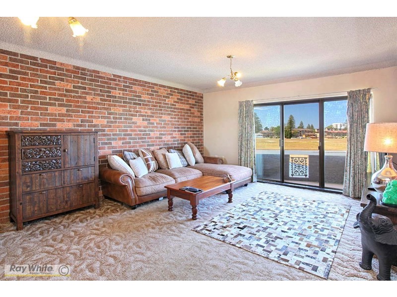 4/17 Point Road, Tuncurry NSW 2428