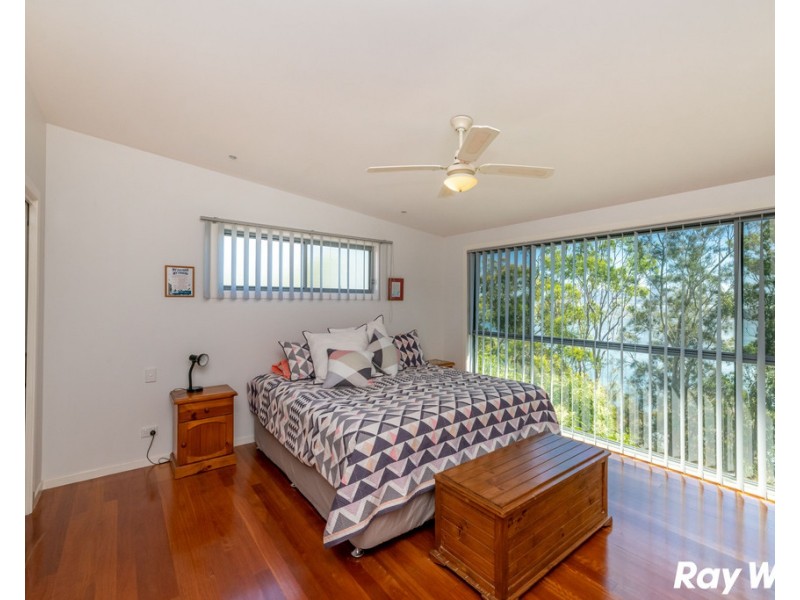55 Green Point Drive, Green Point NSW 2428