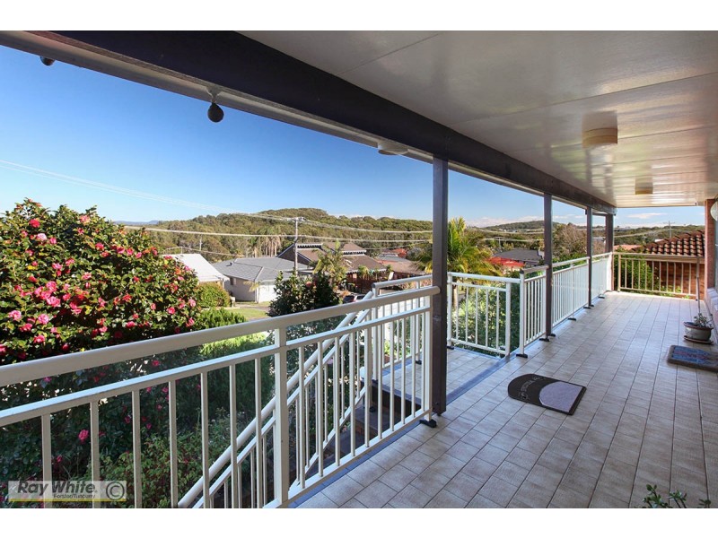 60 Lakeview Crescent, Forster NSW 2428