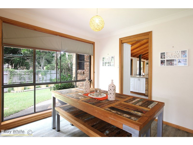18 Oceanic Place, Old Bar NSW 2430
