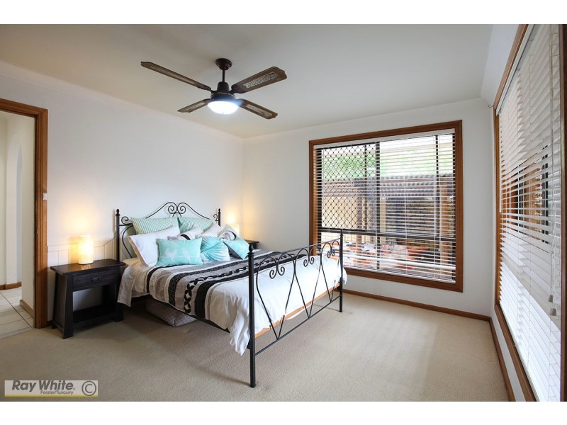 18 Oceanic Place, Old Bar NSW 2430
