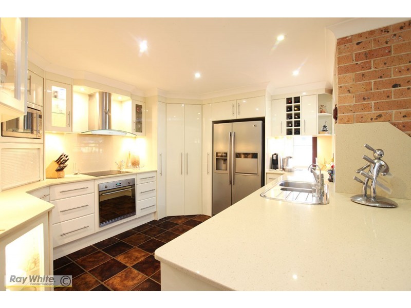 19 Tulloch Road, Tuncurry NSW 2428