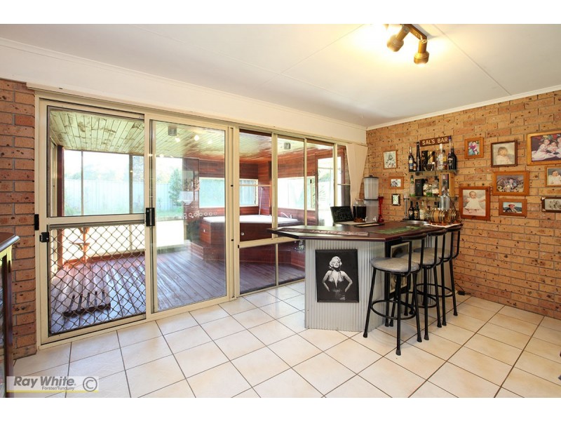 19 Tulloch Road, Tuncurry NSW 2428
