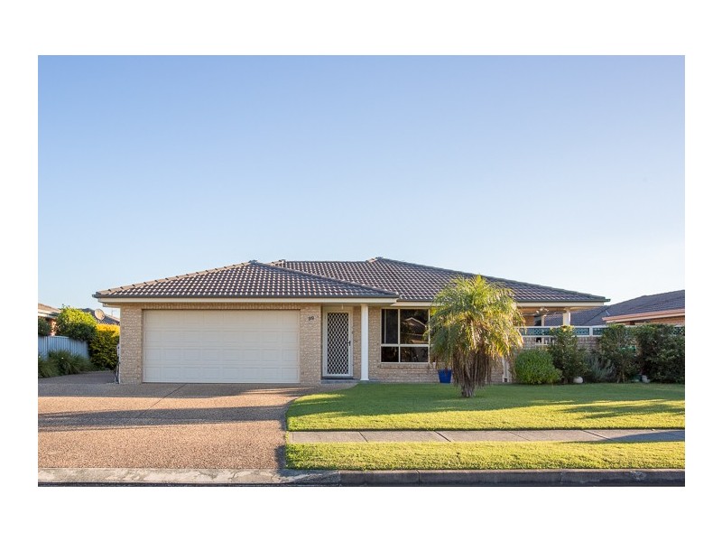 1/99 Myall Drive, Forster NSW 2428