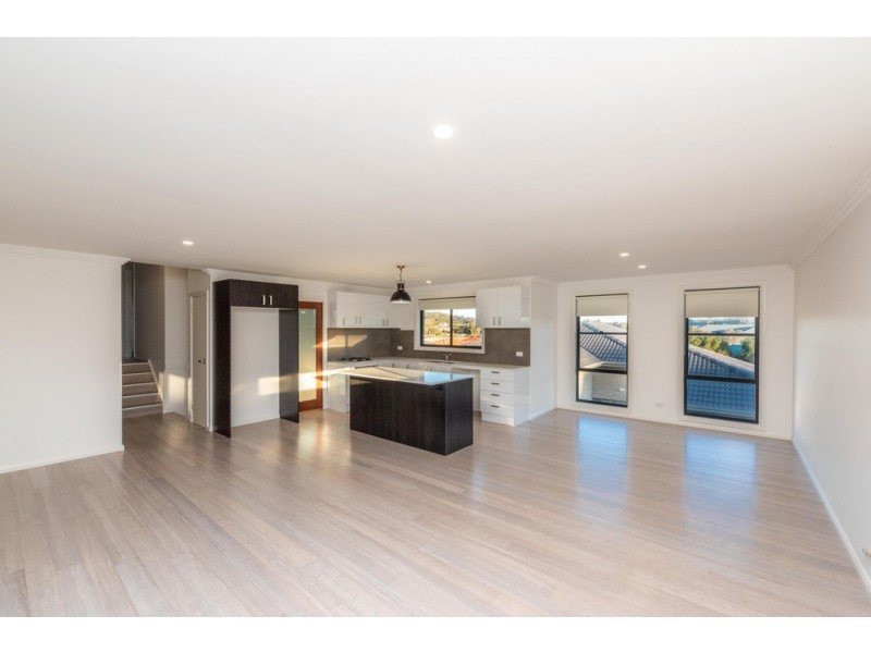 2/103 Kularoo Drive, Forster NSW 2428