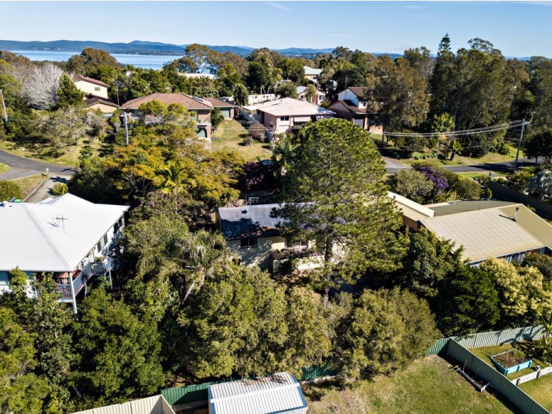 10 Lucas Avenue, Green Point NSW 2428