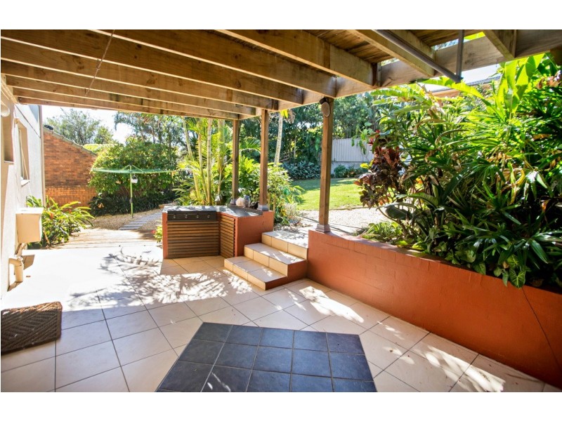 42 Divide Street, Forster NSW 2428