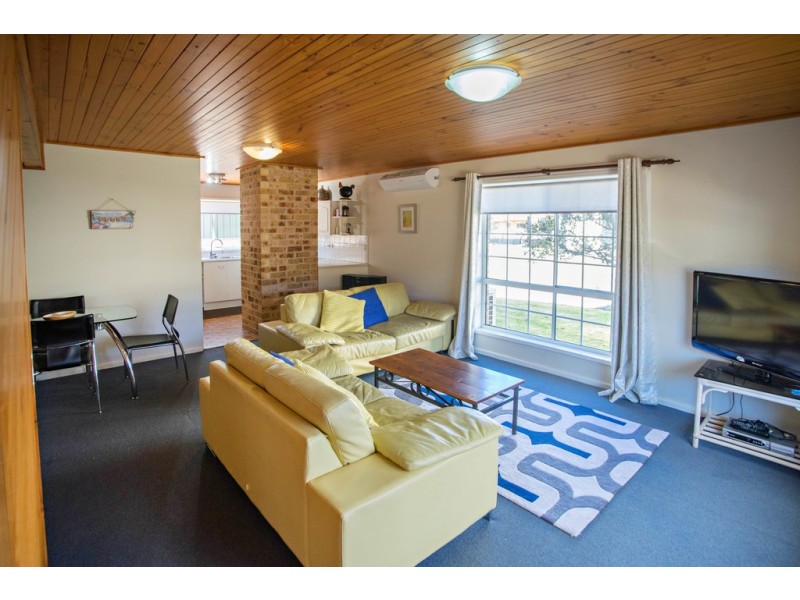 3/4 Stanley Street, Forster NSW 2428