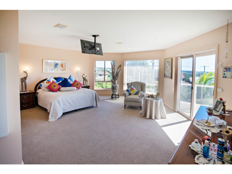 22 High Street, Black Head NSW 2430