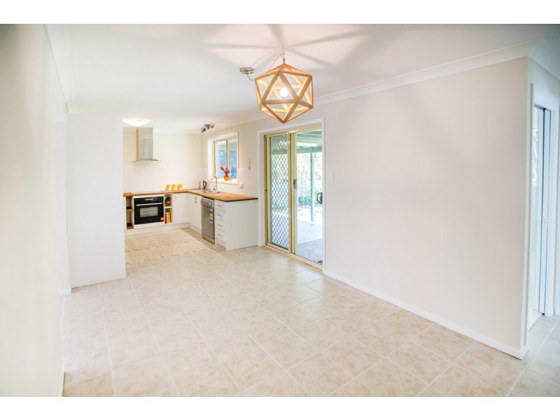 24 Seabreeze Parade, Green Point NSW 2428