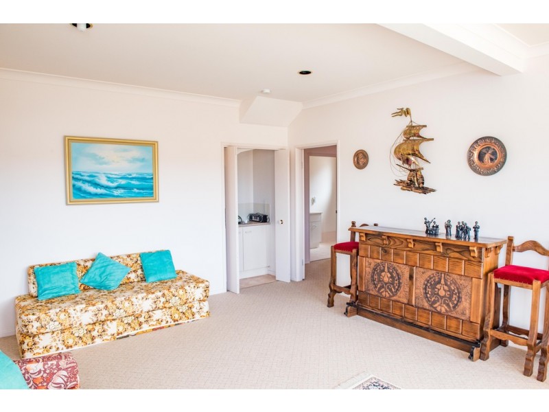 64 Karloo Street, Forster NSW 2428