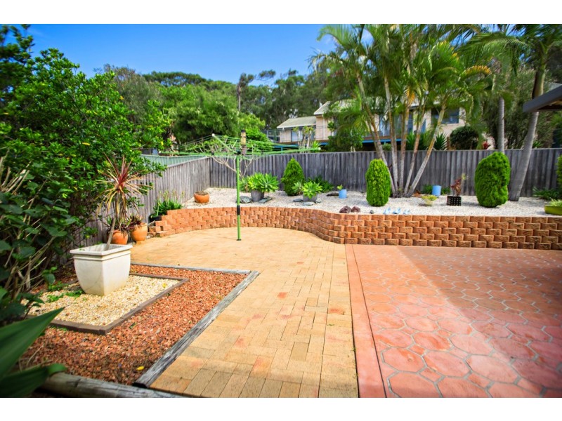 64 Karloo Street, Forster NSW 2428