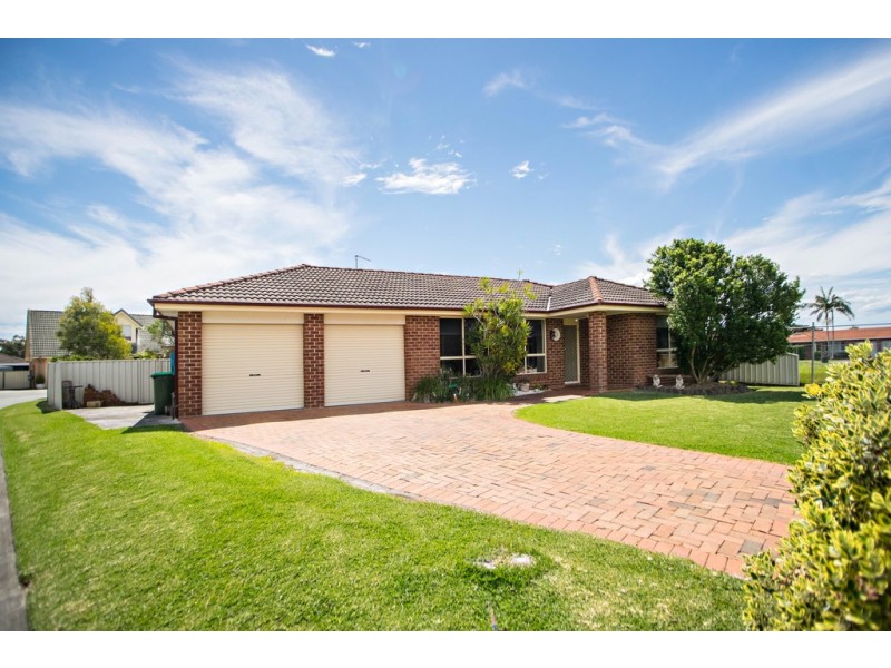 4 Greenview Close, Forster NSW 2428