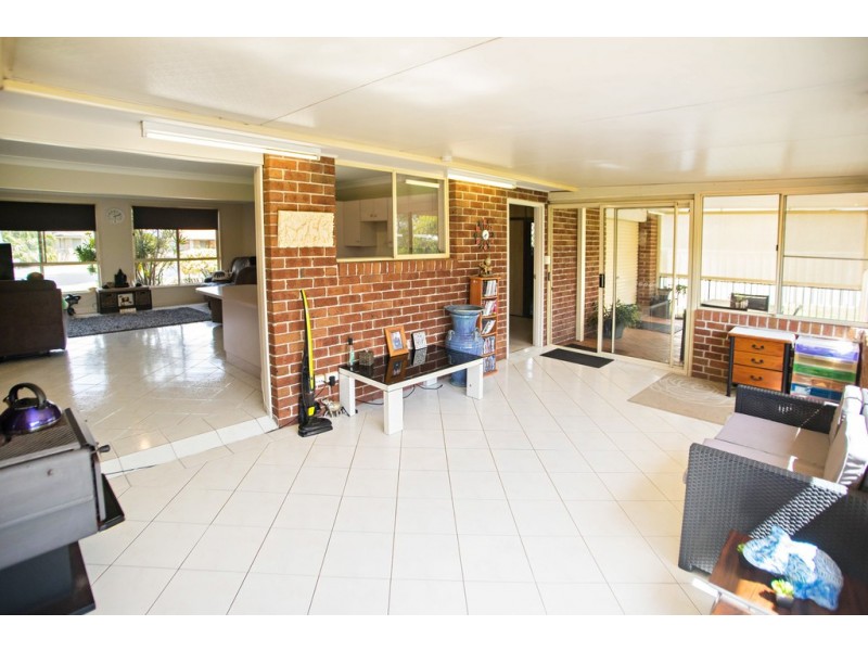 4 Greenview Close, Forster NSW 2428