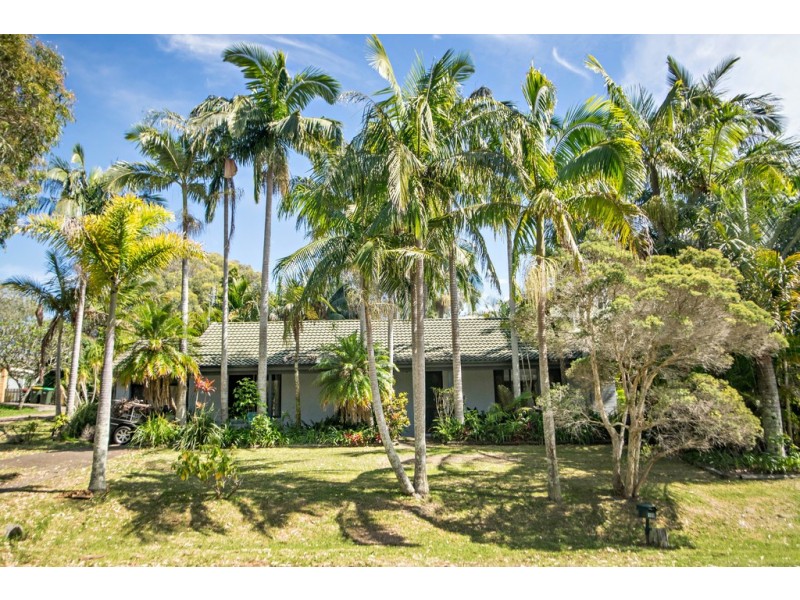 100 Green Point Drive, Green Point NSW 2428