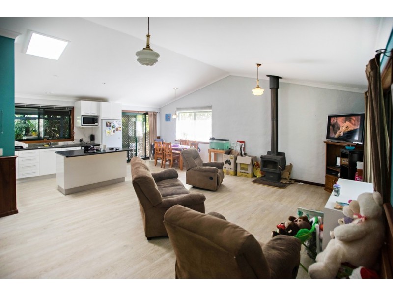 100 Green Point Drive, Green Point NSW 2428