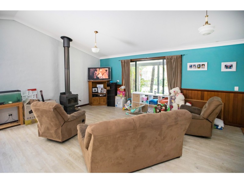 100 Green Point Drive, Green Point NSW 2428