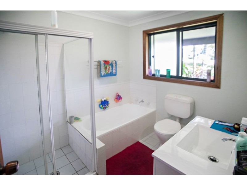 100 Green Point Drive, Green Point NSW 2428