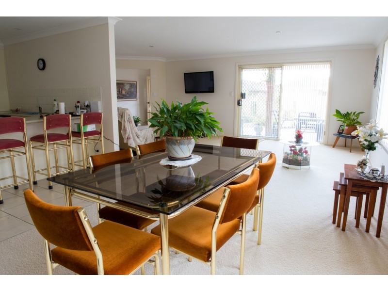 1/12 Cedar Grove, Forster NSW 2428