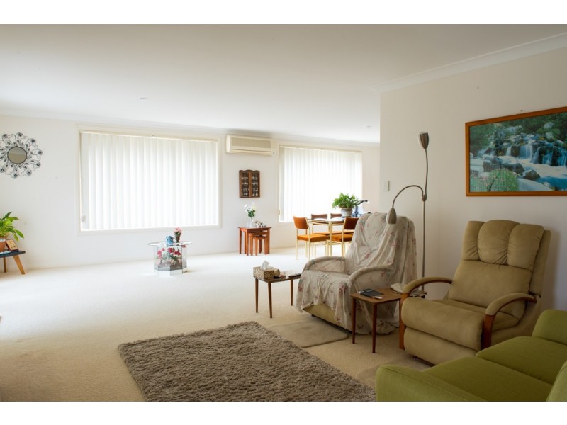 1/12 Cedar Grove, Forster NSW 2428