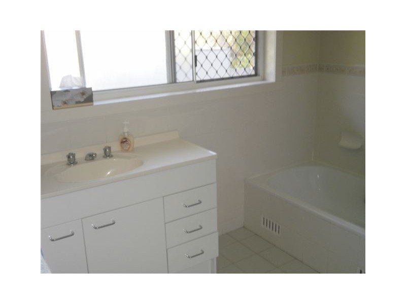 2/81 Goldens Road, Forster NSW 2428