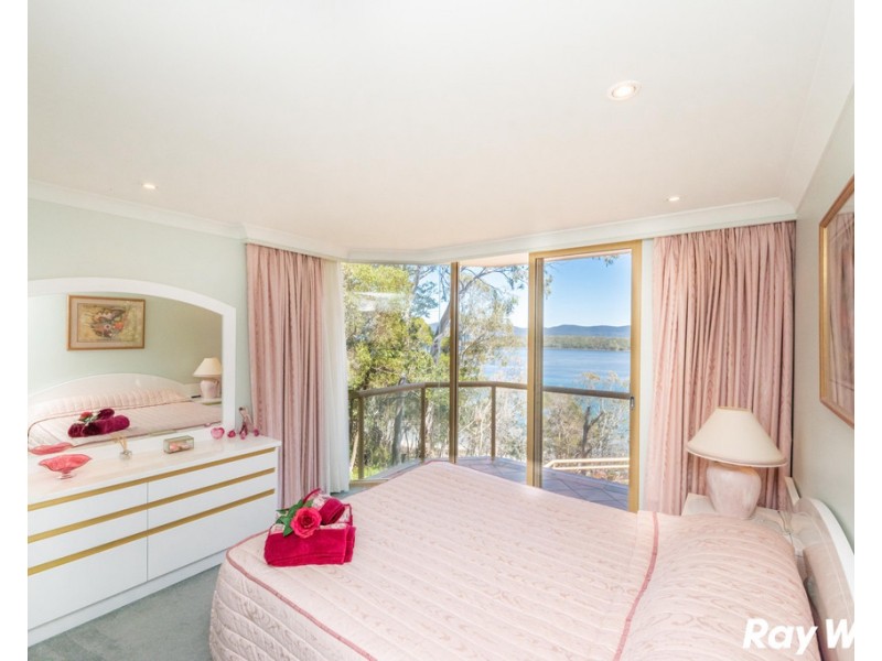 43 Green Point Drive, Green Point NSW 2428