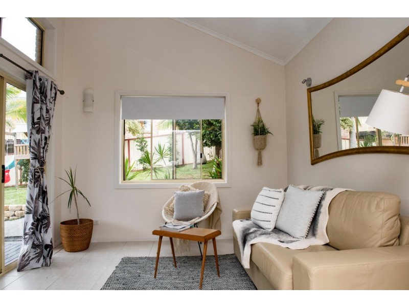 2 Cocos Crescent, Forster NSW 2428